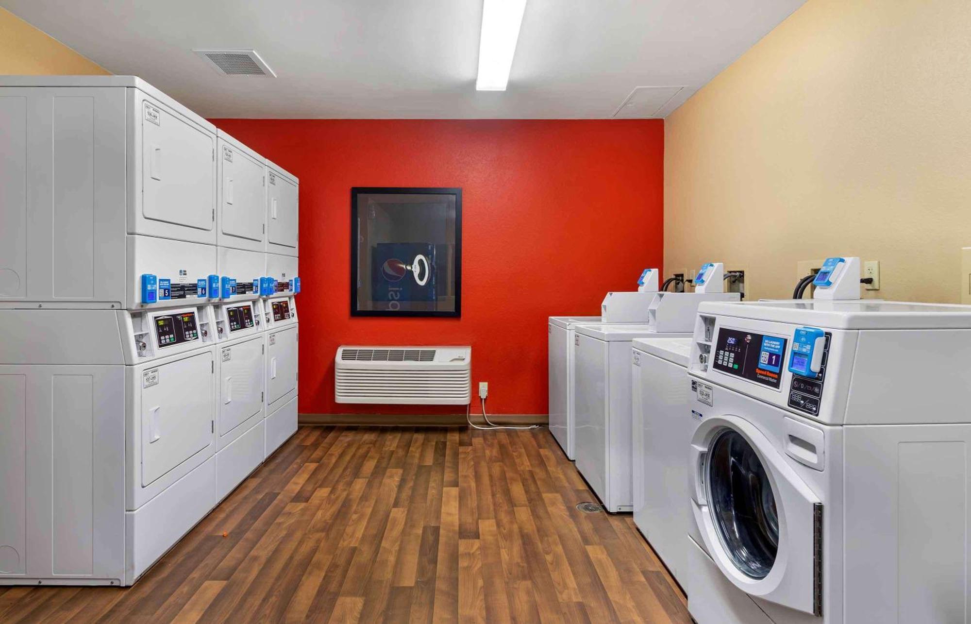 Extended Stay America Suites - Savannah - Midtown Zewnętrze zdjęcie